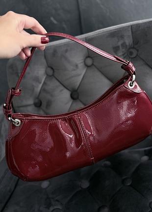 Сумка жіноча zara багет бордова лакова шкіра