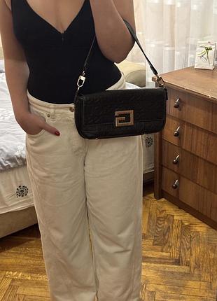Сумка для жінок guess чорна