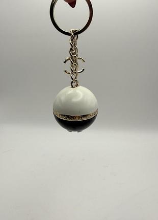 Chanel брелок підвіска 2