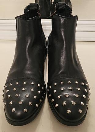 Чоловічі шкіряні черевики челсі з шипами (в стилі kurt geiger / alexander mcqueen), 44 розмір
