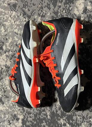Футбольні бутси чоловічі adidas predator 24