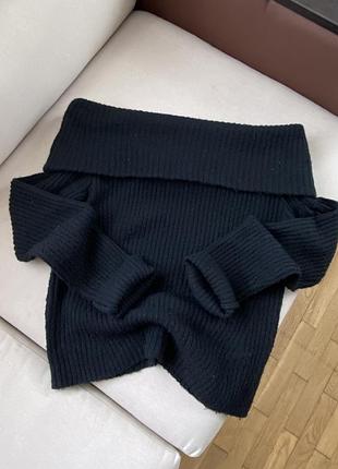 Теплий светр на плечі h&m