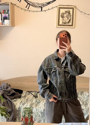 Джинсова куртка levi's сіра 5