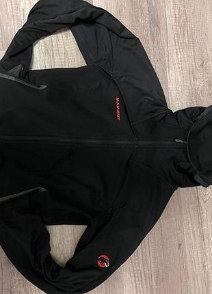 Чоловіча вітровка mammut чорна