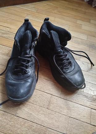 Ботінки фірми timberland