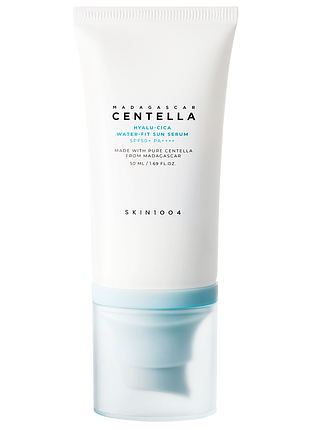 Легка сонцезахисна крем-сироватка для обличчя skin1004 madagascar centella hyalu-cica water-fit sun serum spf5