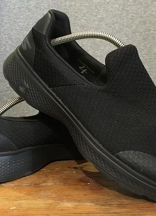 Взуття skechers