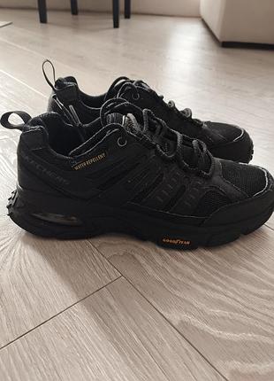 Кросівки для хлопчика skechers чорні