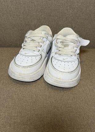 Кросівки nike білі, розмір 23,5 2