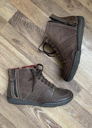 Ботінки relax shoe 37р устілка 24см 2