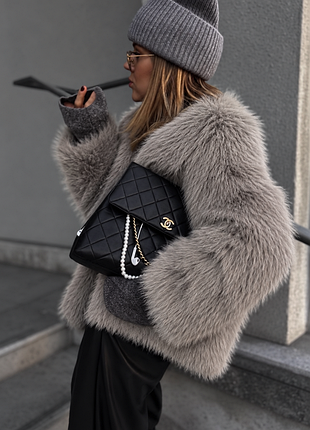 Шуба коротка zara