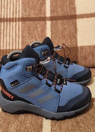 Детские ботинки ботинки с мембраной adidas terrex gore-tex