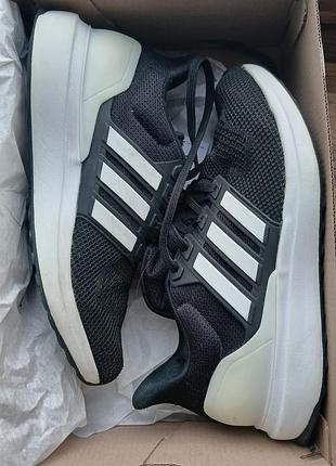 Кроссовки adidas черные, размер 35, длина стельки 21 см