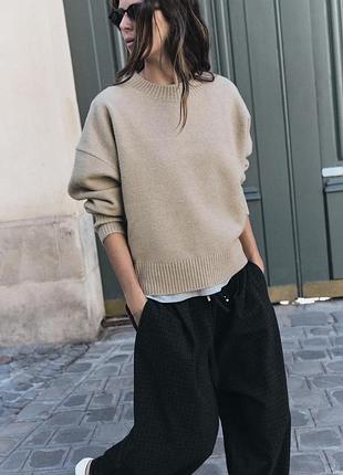 Жіночий светр zara бежевий кофта
