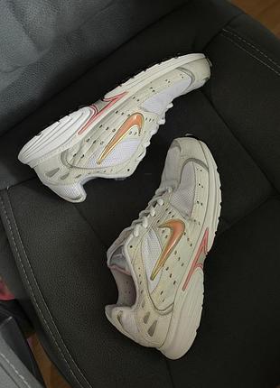 Кросівки nike