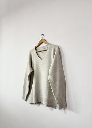 Красивий светр h&m🌿