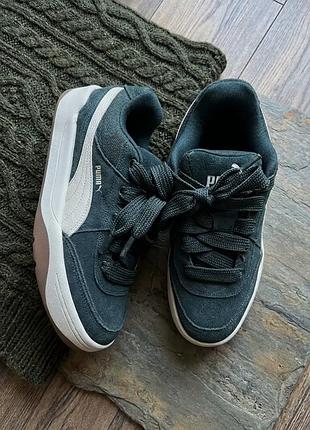 Фірмові замшеві кросівки puma як нові