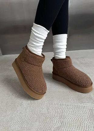 Ugg ultra mini platform teddy ginger
☺️материал: замша, мех, водоотталкивающая пропитка 💦
☺️производитель: china 🇨🇳 
☺️размеры: 37-41
 цена: 2999 грн