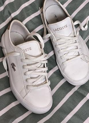 Жіночі шкіряні кросівки lacoste