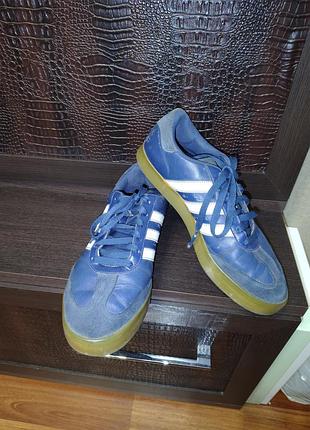 Кроссовки adidas 3