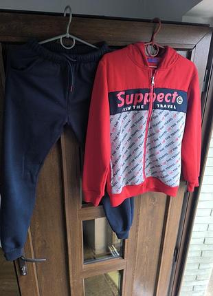 Спортивный теплый костюм на мальчика