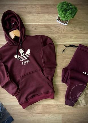 Топовый мужской спортивный костюм с принтом и капюшоном