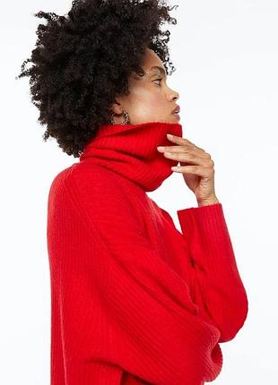 Червоний светр h&m з горловиною 2