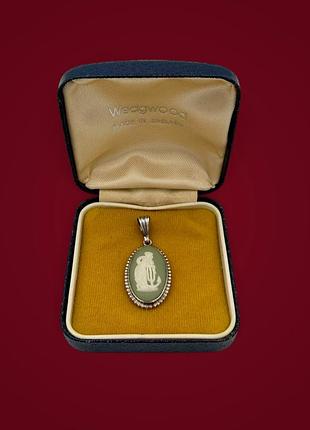 Кулон wedgwood керамічний в срібній оправі