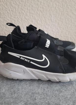Кросівки дитячі nike чорно-білі