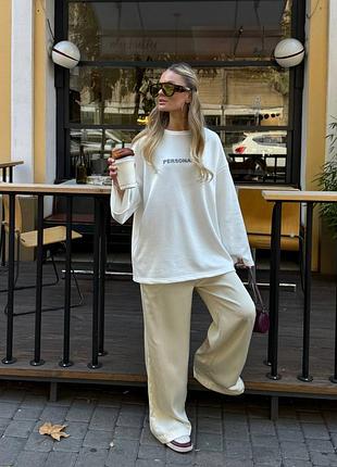 Жіночий лонгслів oversize з трендовим принтом blessed