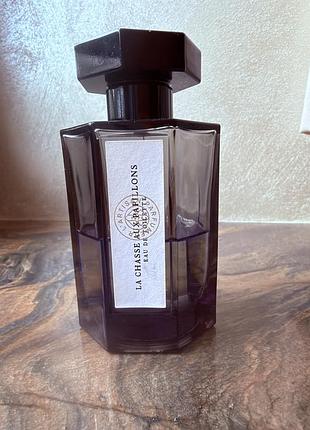 Туалетна вода l'artisan parfumeur la chasse aux papillons (пів флакона)