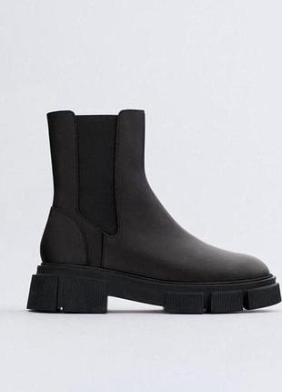 Ботинки черные из натуральной кожи челси демисезонные zara