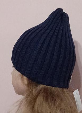 Шапка нова
