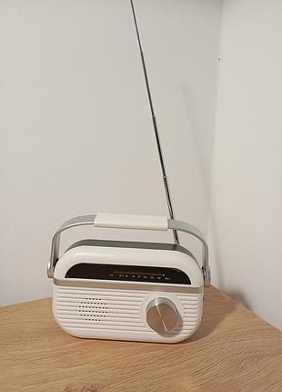 Радіоприймач «radio vintage» від бренда atlas for men