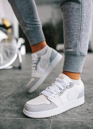 Жіночі кросівки nike jordan 1 low grey white