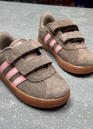 Кросівки дитячі adidas kk4584