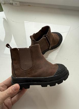 Чоботи дитячі h&m коричневі