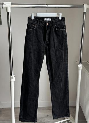 Жіночі джинси bershka high waist straight чорні eur 36 / s