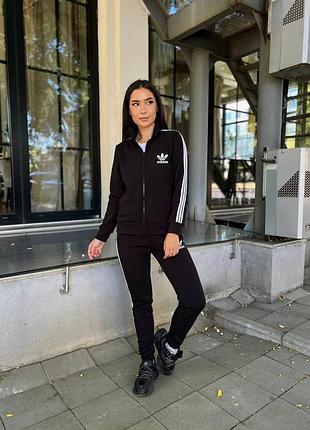 Жіночий спортивний костюм adidas на флісі