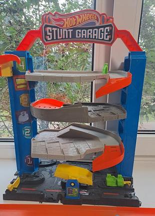 Автомобільний трек hot wheels stunt garage