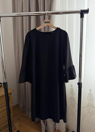Легке чорне коротке плаття м
