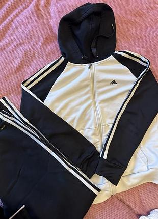 Костюм спортивний жіночий adidas s