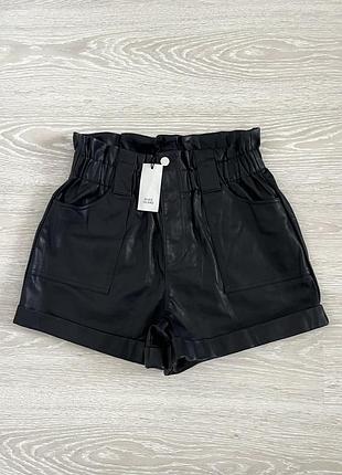 River island жіночі, нові, ексклюзивні шорти з кишенями, з якісної екошкіри