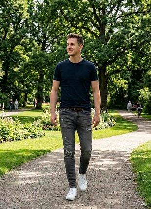 Сірі чоловічі рвані джинси скіні hollister super skinny (w52/130) - оригінал
