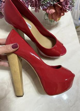Жіночі туфлі steve madden червоні 39 розмір