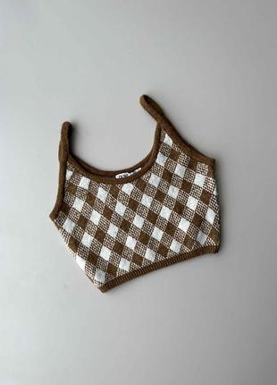Трендовый топ от zara