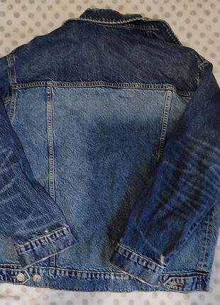 Джинсова куртка zara синього кольору 2