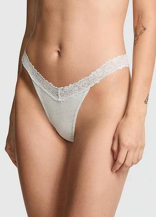 Женские трусики тонг victoria's secret pink с кружевом и блеском