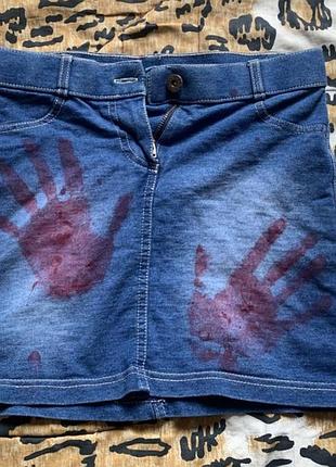 Джинсова мініспідниця з принтом