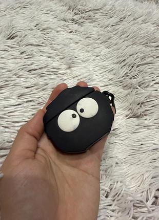 Чохол для airpods 2 в стилі хаяо міядзакі з карабіном